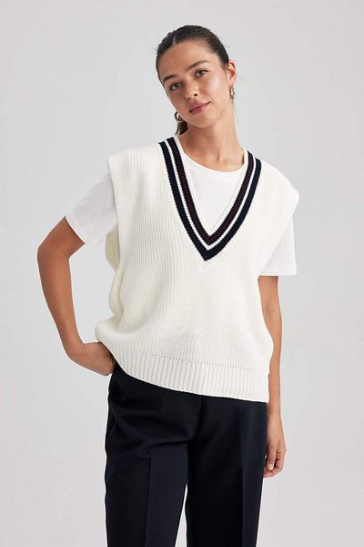 DeFacto Regular Fit V-Neck Thessaloniki Knitted Sweater A3867Ax23Wn