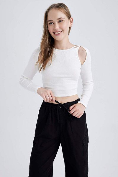 DeFacto Coool Fitted Ribbed Camisole Long Sleeve T-Shirt B1239Ax23Au