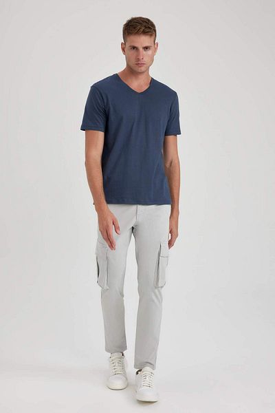 DeFacto 100% bavlna Slim Fit Slim Fit tričko s krátkým rukávem a výstřihem do V B0646AXNS