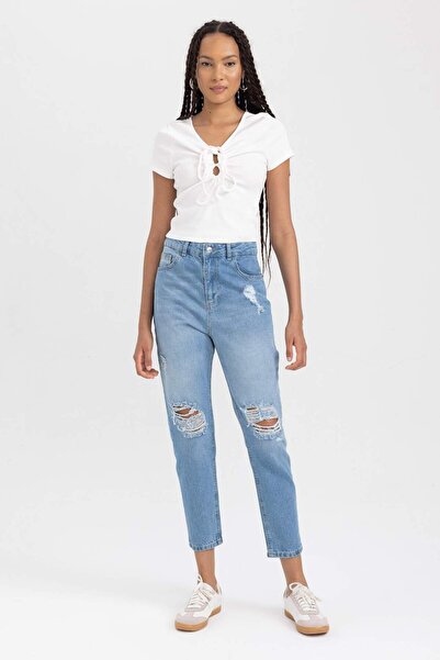 DeFacto Přiléhavé tričko s krátkým rukávem a výstřihem do V B1258AX23HS