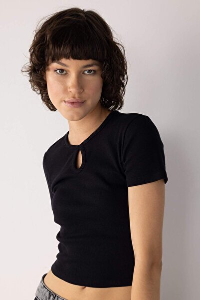 DeFacto Cool Fitted Corduroy Košilka Tričko s krátkým rukávem A6217AX23SM