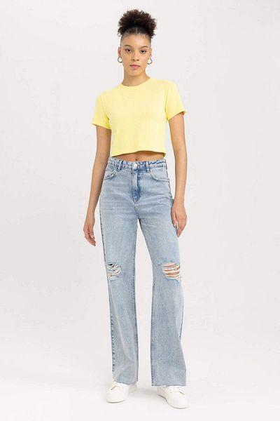DeFacto Coool Fitted Basic Tričko s krátkým rukávem Crop T9631AZ23SM