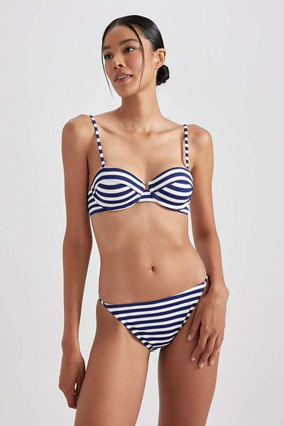 DeFacto Fall in Love Partea de jos de bikini cu dungi cu croiala normală A9458AX23HS
