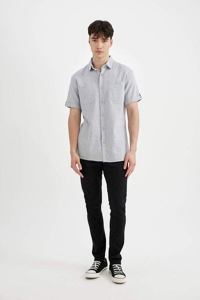 DeFacto Slim Fit Slim Fit Polo límec Linen Look Košile s krátkým rukávem N9073AZ23SM