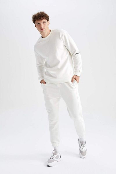 DeFacto Defactofit Standard Fit Waist Lace-Up Elastic Leg Basic Plain Pocket Jogger Sweatpants Y2283Az22Au