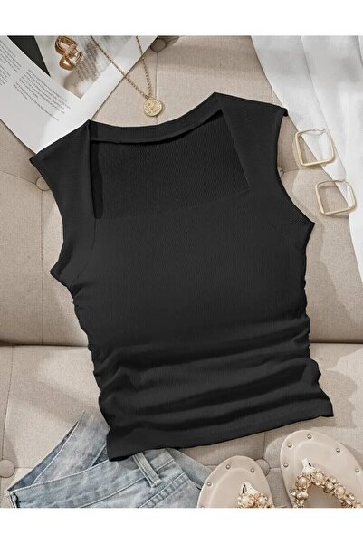 peri tower منتج جديد، قميص داخلي بياقة مربعة وخصر مجمّع