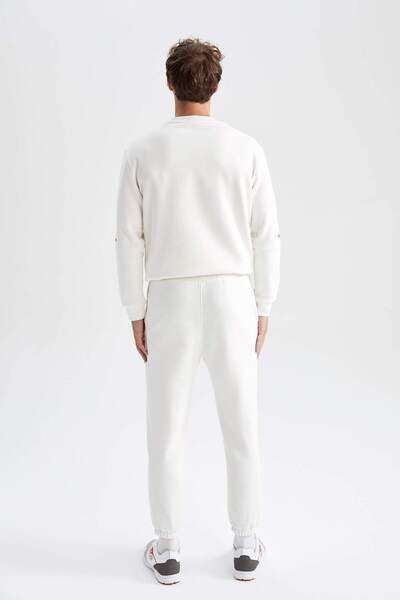 DeFacto Defactofit Standard Fit Waist Lace-Up Elastic Leg Basic Plain Pocket Jogger Sweatpants Y2283Az22Au