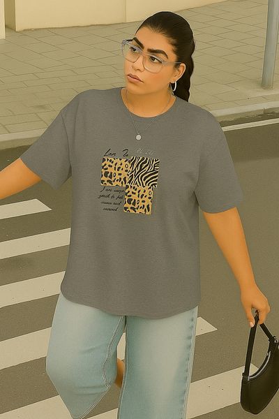 BENROMA 1 T-Shirt Gift for Purchases of 6 or More in Cart - Large Size Love Is Wild Printed Unisex T-Shirt