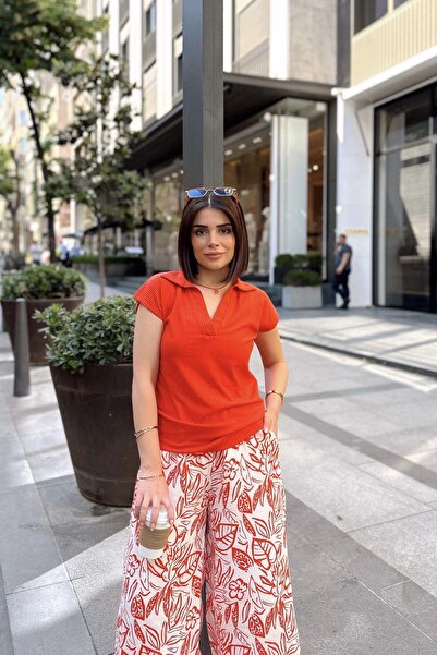 NEW LAVİVA Mercan Polo Yaka, Kısa Kol, Fitilli Kaşkorşe Kumaş, Basic Kesim, Spor Ve Günlük Bluz & T-Shirt