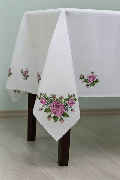 Cardea Exlusive Cross Stitch Printed Tablecloth 160x220