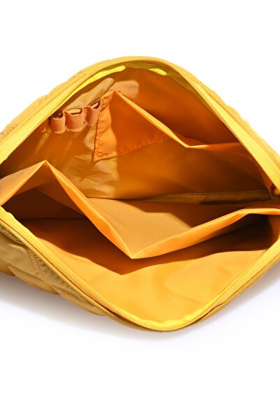 U.S. Polo Assn. Macbook Air - Macbook Pro 13&13,3 ιντσών συμβατή θήκη φορητού υπολογιστή καπιτονέ μουστάρδα