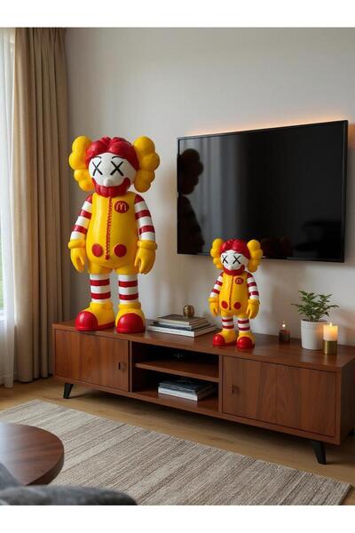 KAWS Ronald McDonald Figür – Dekoratif Pop Art Heykel Figür