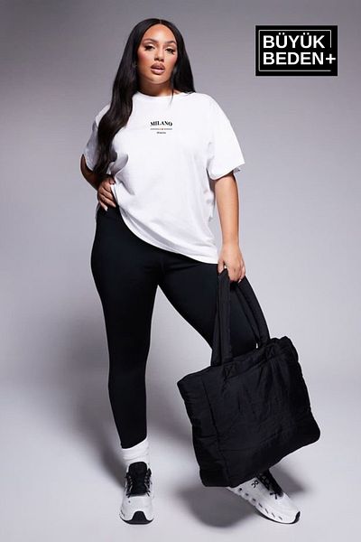Superlife Women's Plus Size Milano Italy Printed Crew Neck T-Shirt Spr25Btsk907