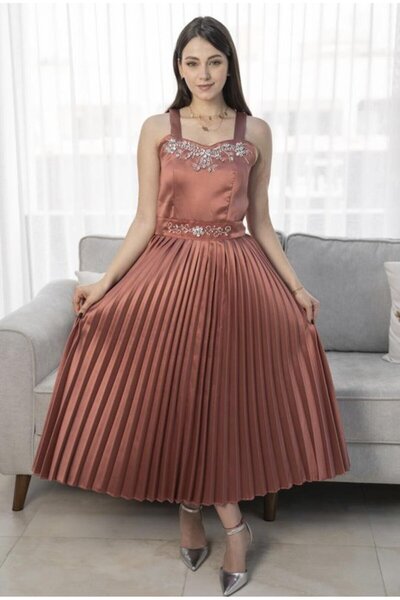 Nice Model فستان سهرة أنيق من التفتا متوسط ​​الطول مع حزام مطرز - فستان سهرة ملكي أخضر زيتوني للنساء