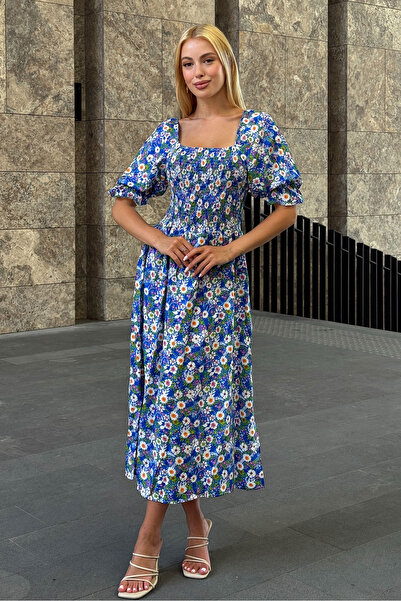 VAGGON Γυναικείο φόρεμα με μπλε λουλουδάτο σχέδιο με γιακά Madonna με ραμμένο σμόκ Vs00368