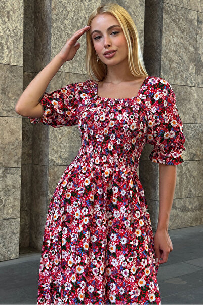 VAGGON Γυναικείο φόρεμα με κόκκινο λουλουδάτο σχέδιο με γιακά Madonna με ραμμένο σμόκ Vs00368