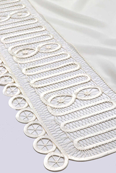 Bursa İpek White Handcrafted Lace Angles Shawl