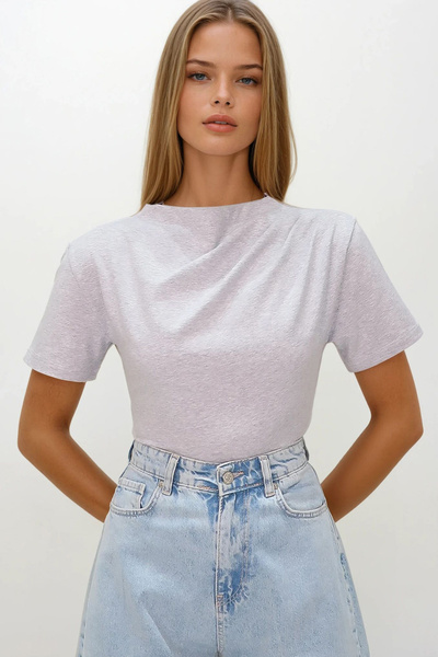 VAGGON Γυναικεία μπλούζα Grimelange με γιακά με ντραπέ ώμου από βαμβάκι Vs00190