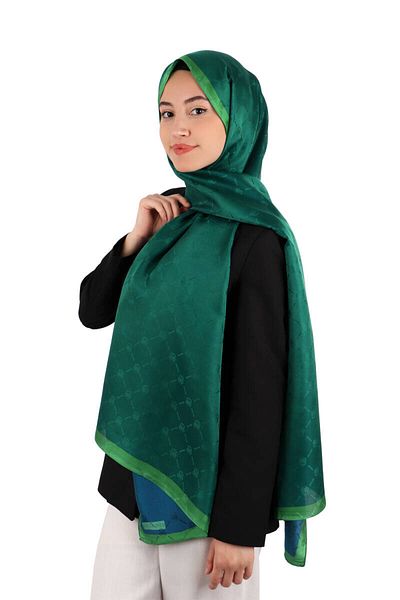 Bursa İpek Emerald Chain Monogram Pattern Silk Shawl