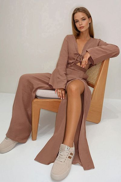 VAGGON Set de muselină cu talie elastică de nurcă, pantaloni cu detaliu de fantă cu buzunare duble și bluză crop cu detaliu de șireturi