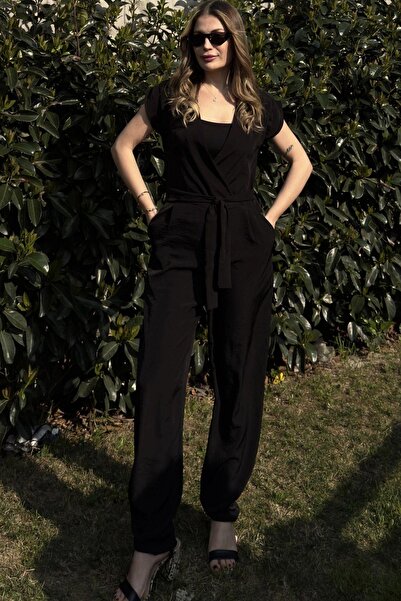 NEW LAVİVA Black Double-breasted Collar and Belted Waist Comfortable Women's Jumpsuit - Short Sleeve