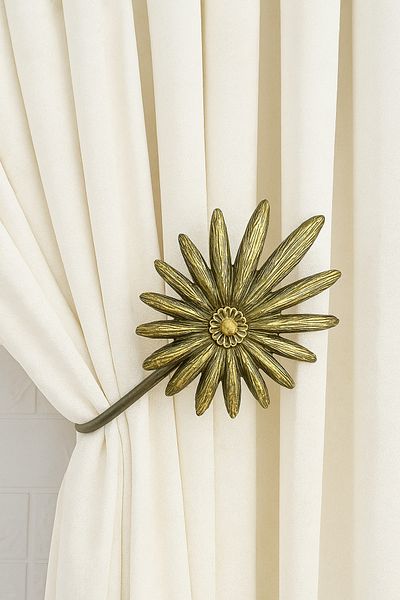 Helezoni Curtain Accessory Polyester Sleeve Curtain Holder Flower Model Premium Curtain Iron 1 Piece