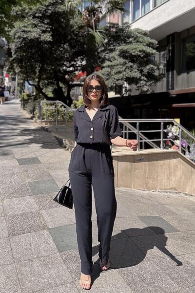 NEW LAVİVA Siyah Apaş Yaka, Kısa Kol, Keten/Airobin Kumaş, Rahat Kesim, Yarım Patlı, Beli Büzgülü Tulum