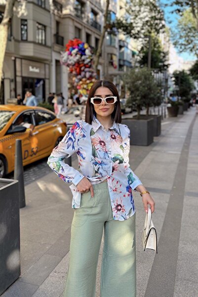 NEW LAVİVA Mavi Klasik Yaka, Uzun Kol, Digital Baskılı Kumaş, Regular Kalıp/Kesim, Eteği Oval Gömlek