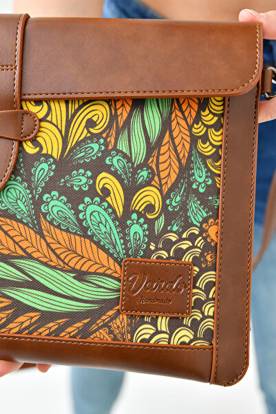 Vardo Δερμάτινη θήκη και χαρτοφύλακας Helene Long Strap '' Macbook Pro-Air 15 ιντσών 42x28