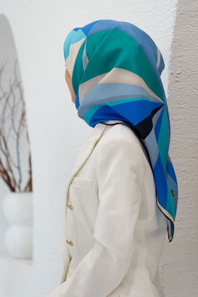 Vissona Geometric Patterned Saks Colorful 90X90 Silk Twill Scarf - Hand Stitched