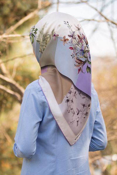 Vissona Lilac Beige - 100% Twill Silk Plaids and Crispy Floral Print 90X90 Scarf Planting Shape : Hand Sewn