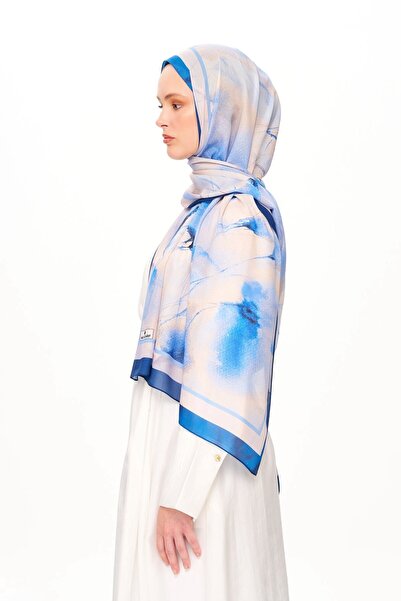 MOISCARF Souffle Du Matin French Silk Patterned Shawl Light Blue