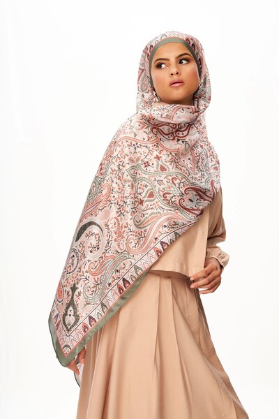 MOISCARF Royal Tangle Refined Jan Jan Ethnic Patterned Shawl Salmon Pink