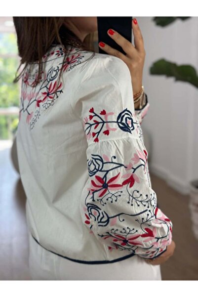 Lavanta Tekstil White Embroidered Ethnic Pattern Jacket