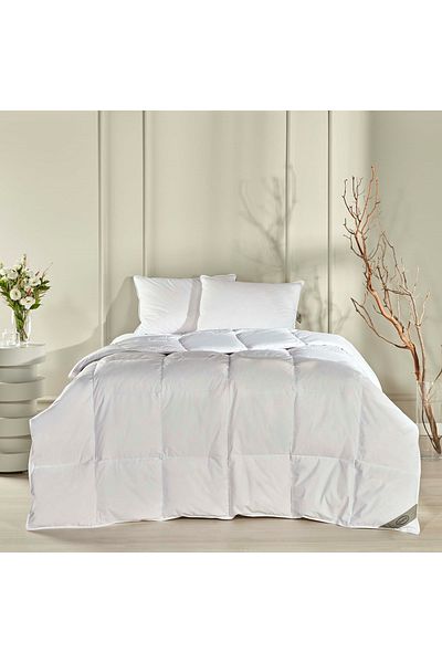 Linens Elegance Goose Feather Double Quilt
