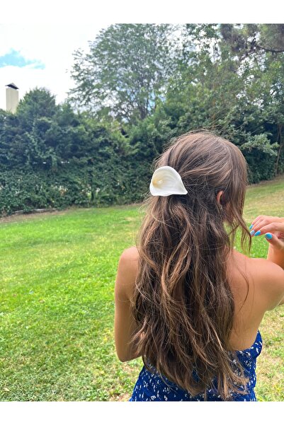 FloresDeCarnaval مشبك الزنبق الأبيض