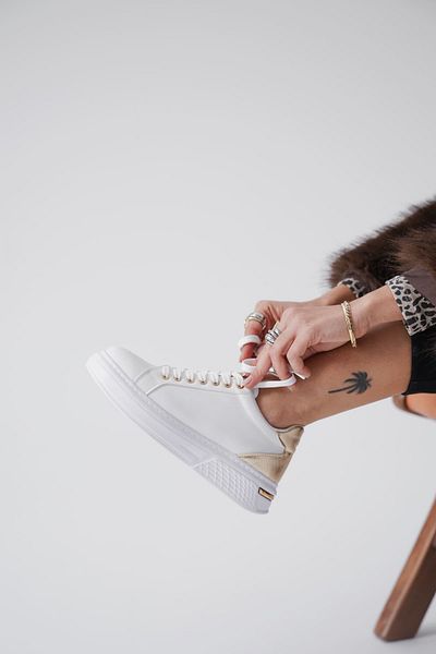 Zerenyus Premium Gold Detailed White Women's Sports Shoes