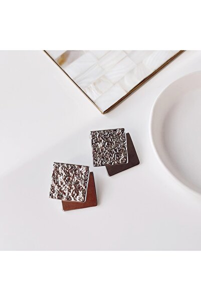 Vesce Atelier أقراط مربعة من الفولاذ الرمادي