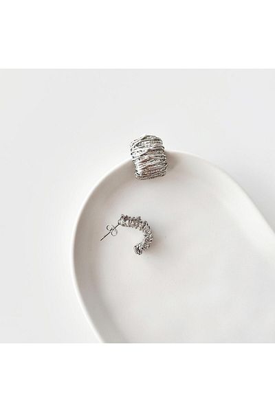 Vesce Atelier Barrio Gray Steel Earrings