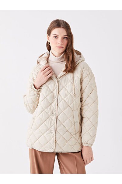 LC Waikiki LCWAIKIKI Classic Kapüşonlu Kapitone Oversize Kadın Şişme Mont