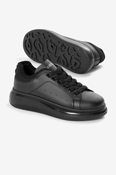 Tonny Black Pánské černé šněrovací sportovní boty se silnou podrážkou