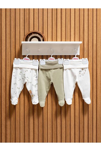 Tiffany Farm Village Theme 3-Piece Booties Bottom