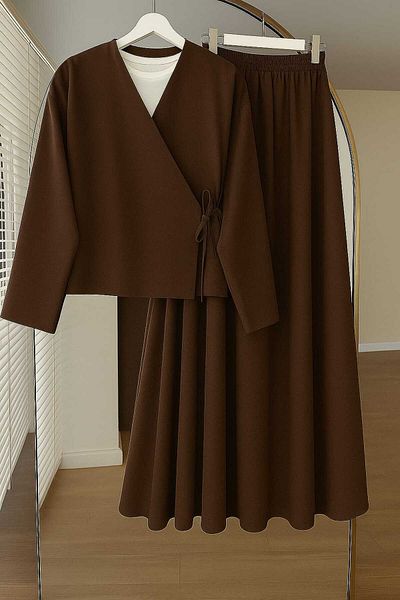 LİNA TESETTÜR Skirted double suit