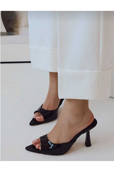 Best Group Women's Pointed Toe Tape Detailed Heeled Slippers Sandals