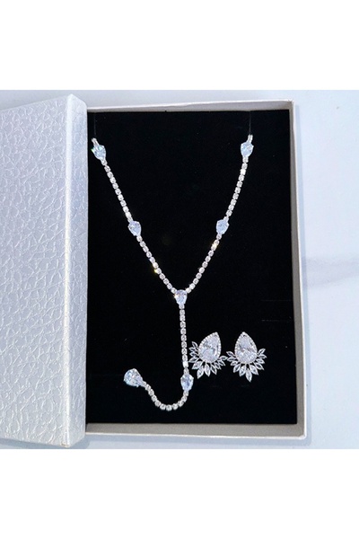 FashionForYou Σετ αξεσουάρ Feeling, κολιέ με κρυστάλλους ζιργκόν και σκουλαρίκια, σε κομψό κουτί, Ασημί