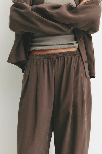 Pull & Bear Pilili kumaş pantolon