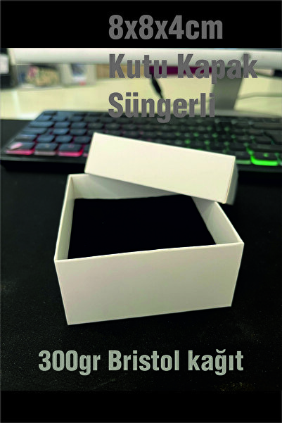 Örün Matbaa 8x8x4cm YENİ Beyaz Takı Kutusu Kelepçe, Kolye, Bileklik, Mini Set 24 Adet Süngerli Demontedir