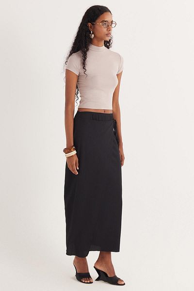 Tudors Women's Standard Fit Regular Cut Black Midi Skirt with Lace Detail