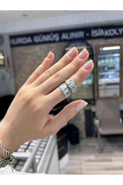 gümüşe dair 925 Ayar Gümüş Parlak Işıltılı Çizgili Kadın Alyans