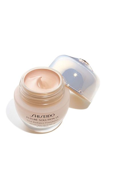 Shiseido Radiance Foundation Foundation That Shows Skin Brightening and Anti-Aging Resistance Spf 20 30ml
